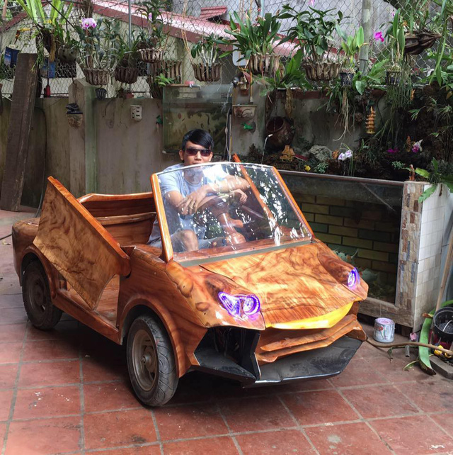 xe ô tô bằng gỗ